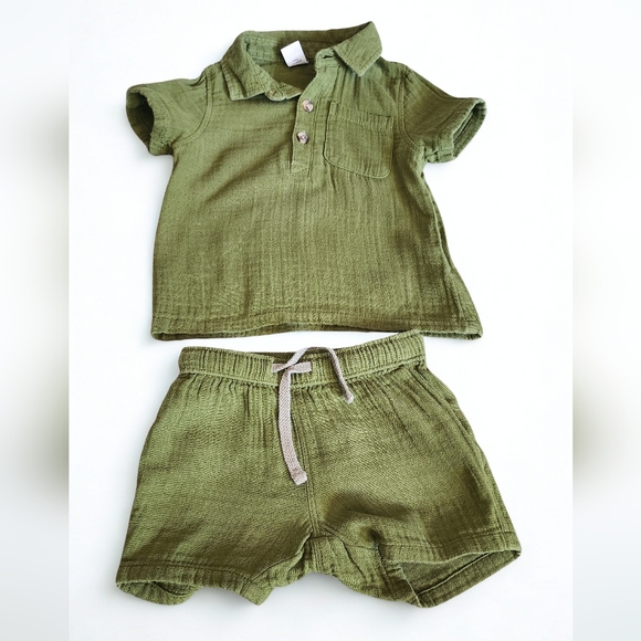 Old Navy Other - Old Navy Olive Green Baby Outfit